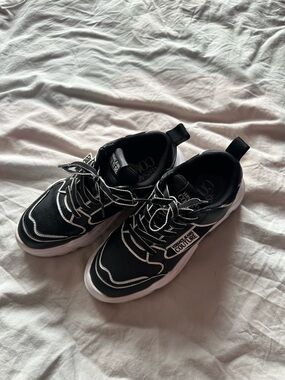 Versace Jeans Couture Streetwear Chunky Sneakers Black White EU 37